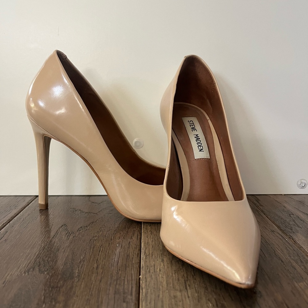Steve Madden Beige Stiletto Heels